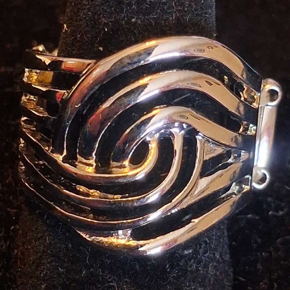 Paparazzi Polished Silvertone Wave Statement Ring - Women's Jewelry